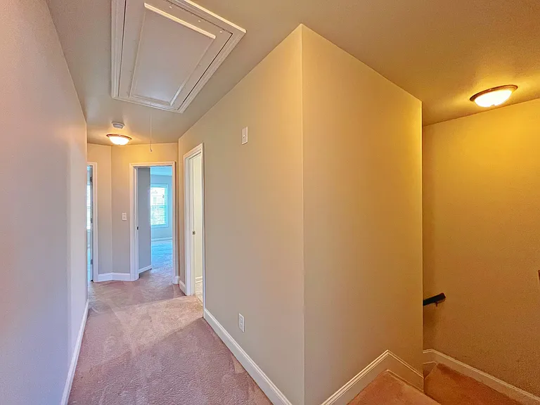 330 Holdings Dr — Photo 15
