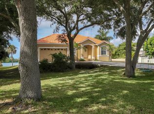 518 Lyons Bay Rd, Nokomis, FL 34275