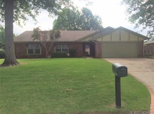 2706 Fort Davis Dr, Muskogee, OK 74403