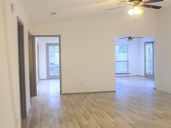 5th image of 3406 Country Club Pl