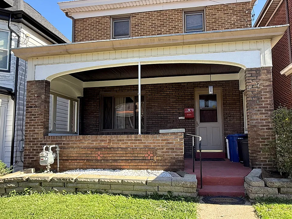 1425 Westfield St