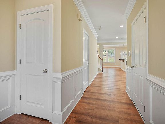 4th image of 2120 Junewood Ln