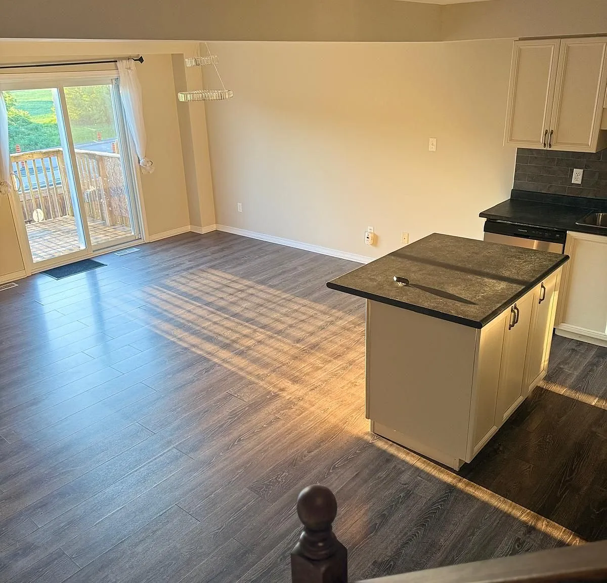 3 bed, $2,599 — Photo 4