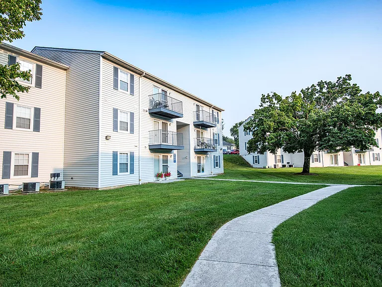 Willow Run Apartments — Photo 52