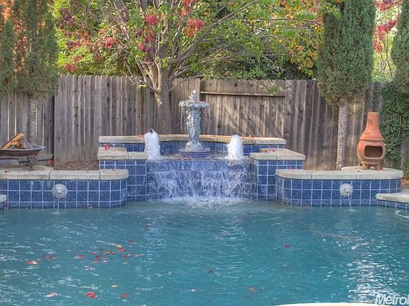 4th image of 99 Valley Falls Pl