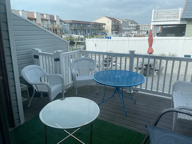 9101 Rusty Anchor Rd — Photo 19