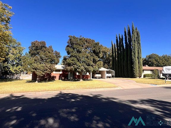 3rd image of 1312 W Ural Dr