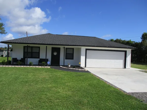 265 Cherry Ln, Bridge City, TX 77611