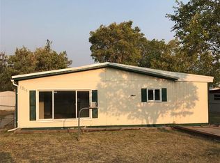 1215 Sigma Dr, Rawlins, WY 82301