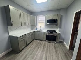 422 Trenton Ave