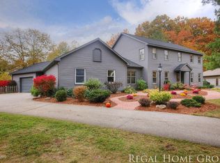 3747 White Oak Ct SE, Grand Rapids, MI 49546