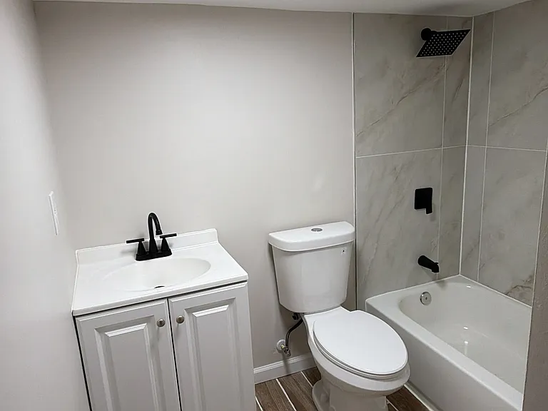 211 N Collington Ave — Photo 7