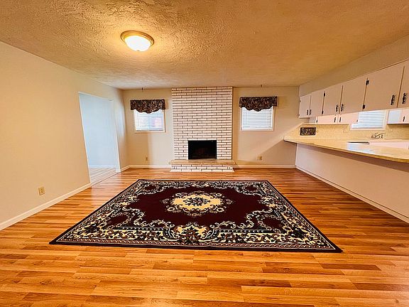 2nd image of 2310 Virlow St