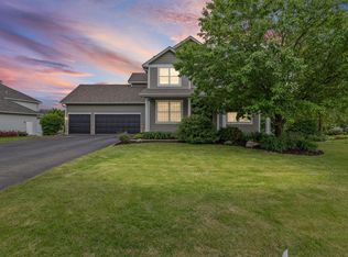 618 Tupelo Way, Chaska, MN 55318