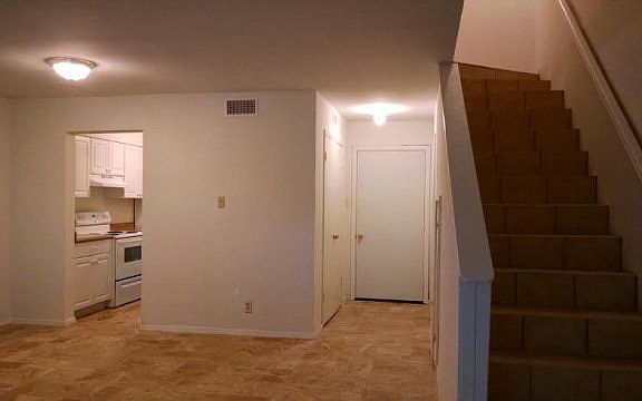 3rd image of 2304 Shidler Dr