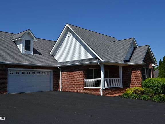 2nd image of 20299 Millbrook Dr #7B