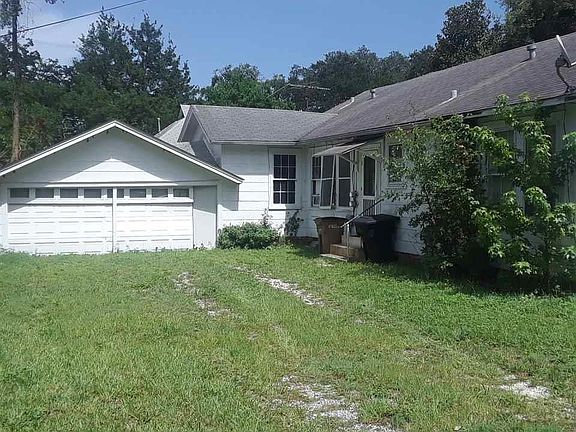 2nd image of 1302 E Hernandez St