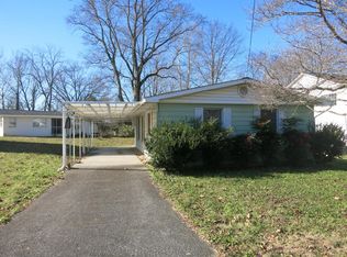 102 Park Ln, Oak Ridge, TN 37830