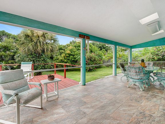 3rd image of 6506 Floridana Ave