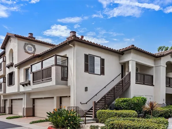 2960 Champion Way APT 1008, Tustin, CA 92782