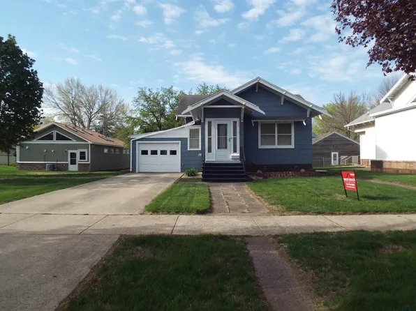 511 9th St, Sibley, IA 51249