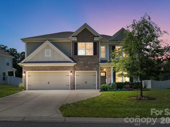 2431 Napa Ter, Lake Wylie, SC 29710