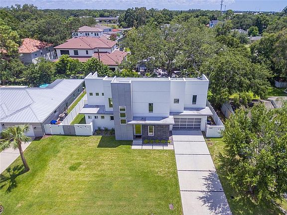 3rd image of 3502 W El Prado Blvd