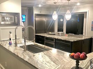 2 Overlook Dr, Little Rock, AR 72207