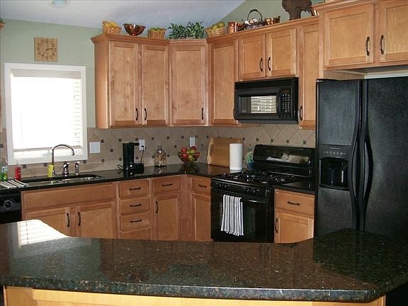 3rd image of 10640 Antelope Dr