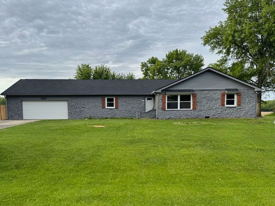 1st image of 1281 Fox Trail Dr E