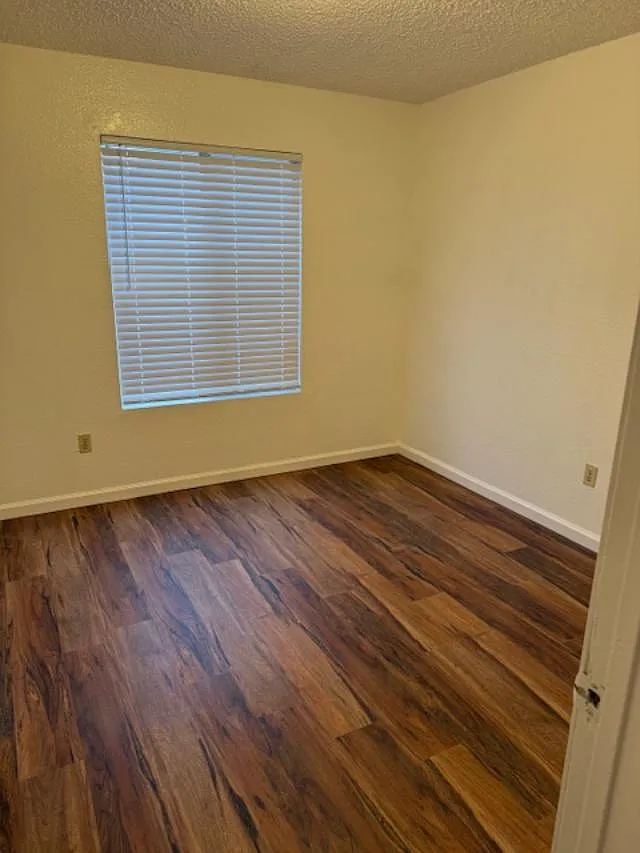 3 bed, 1.5 bath, 1149 sqft, $1,450 — Photo 4