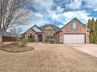 5705 S Berry Farm Dr, Rogers, AR 72758
