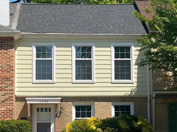 1734 Dana St, Crofton, MD 21114