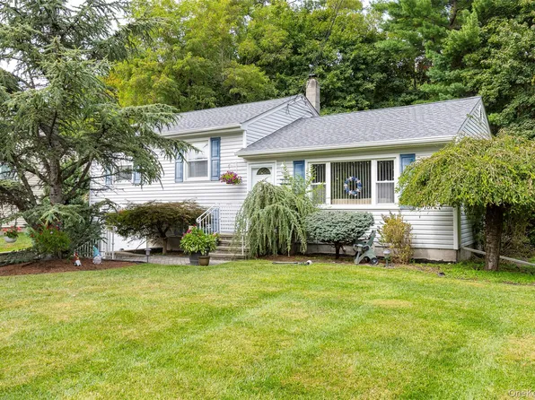 26 Hampton Road, Poughkeepsie, NY 12603