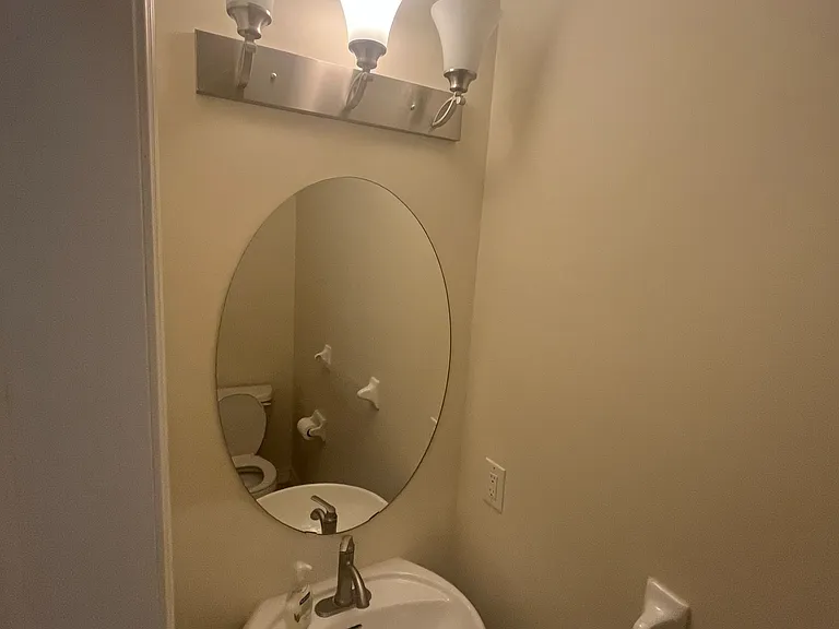 48 Bellcrest Rd #1 — Photo 18