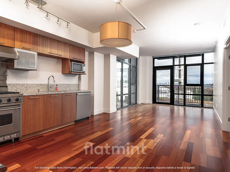 2911 2nd Ave #1106 — Photo 1