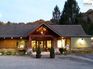 444 S Beech Mountain Parkway, Banner Elk, NC 28604