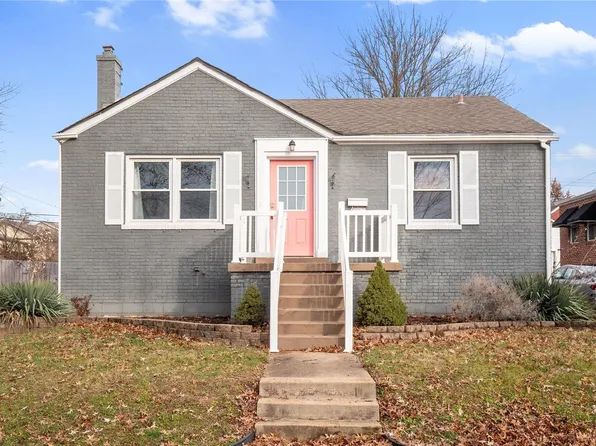 7729 Saint Albans Ave, Saint Louis, MO 63117