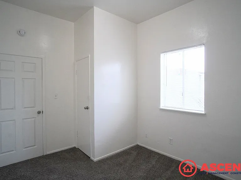 214 Beardsley Ave — Photo 6