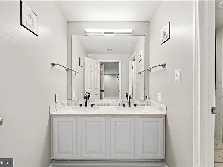 7403 Barrister Ct — Photo 13
