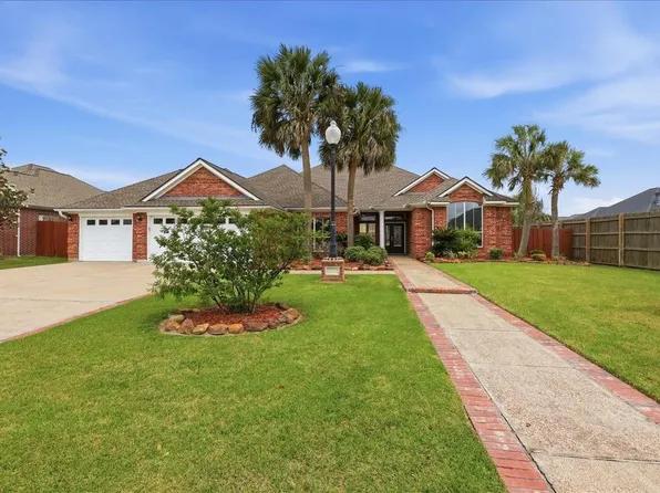 6335 Chasse Stone Dr, Orange, TX 77632