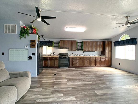5th image of 12530 Royal Rd Spc 14