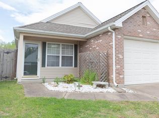 3720 Park Ridge Dr, Evansville, IN 47715