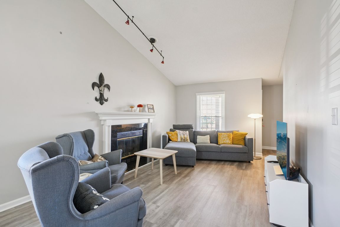 next background image