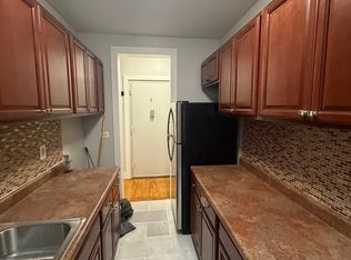 1587 Carroll St APT 3F, Brooklyn, NY 11213