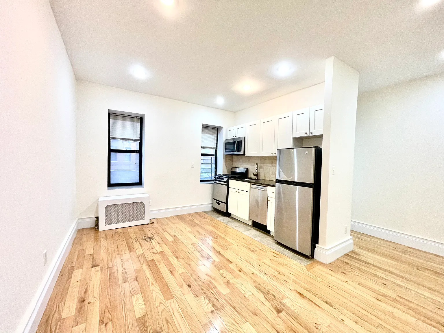 Studio, $1,780 — Photo 2