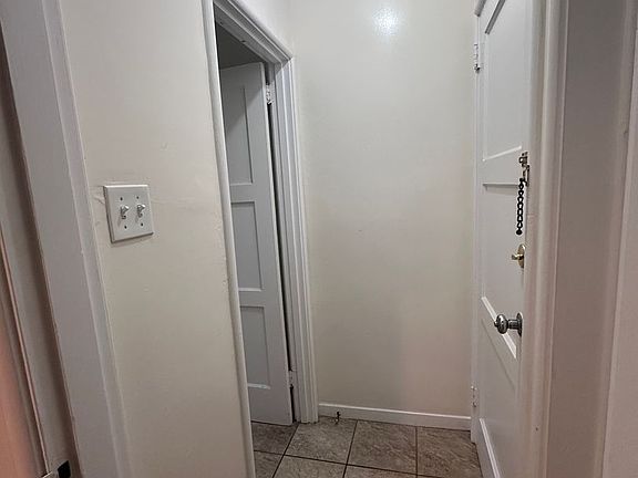 5th image of 1655 Euclid Ave #1655E-22H