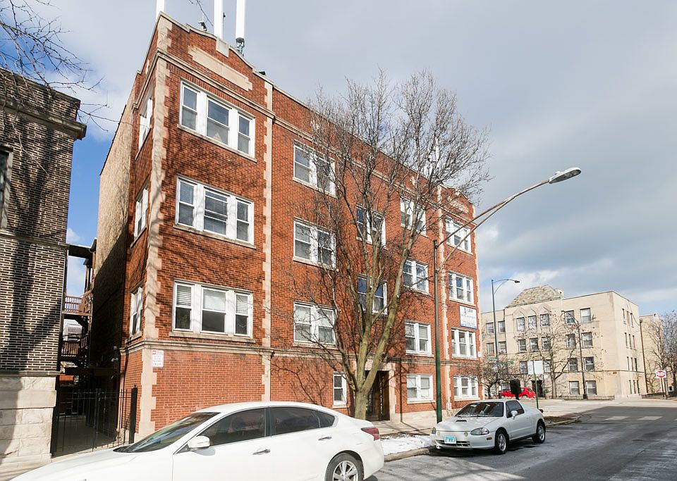 1st image of 1606 W Berwyn Ave #4