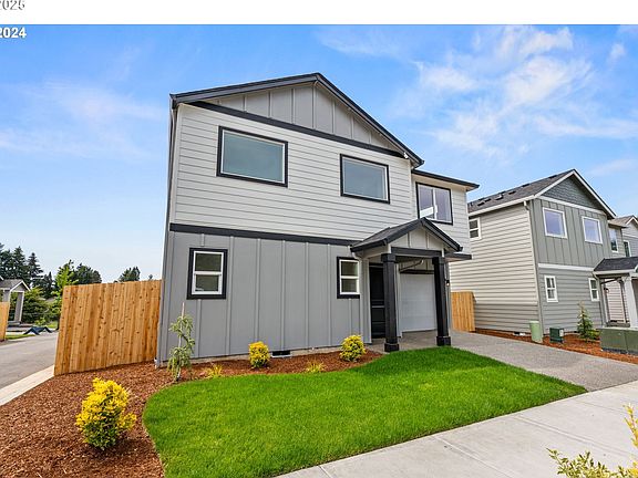 2nd image of 5915 NE 70th St