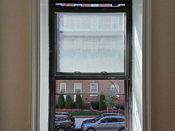2nd image of 829 E 10th St APT 4K